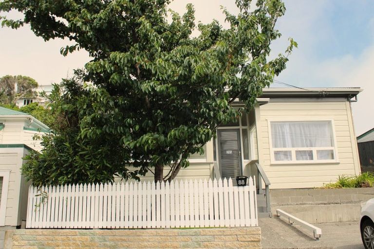 Photo of property in 88 Eden Street, Island Bay, Wellington, 6023