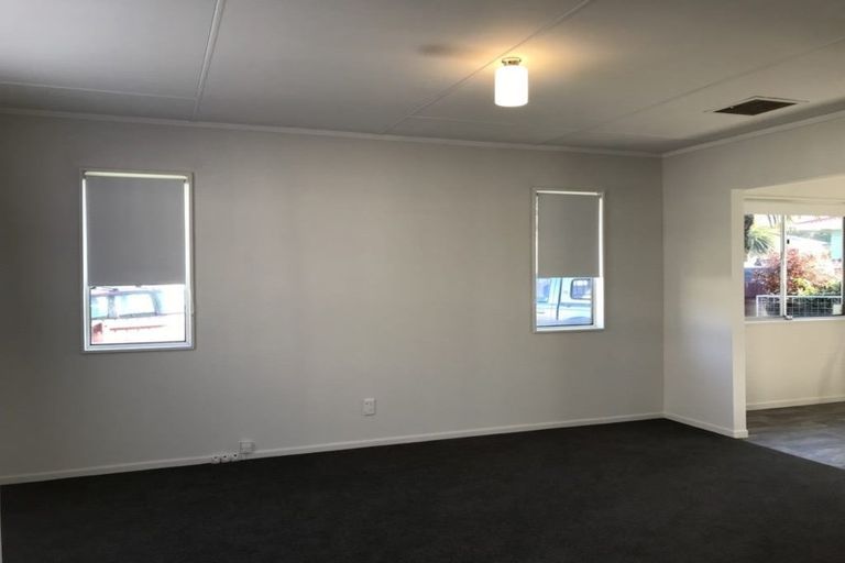 Photo of property in 40 Hamstead Street, Wainuiomata, Lower Hutt, 5014