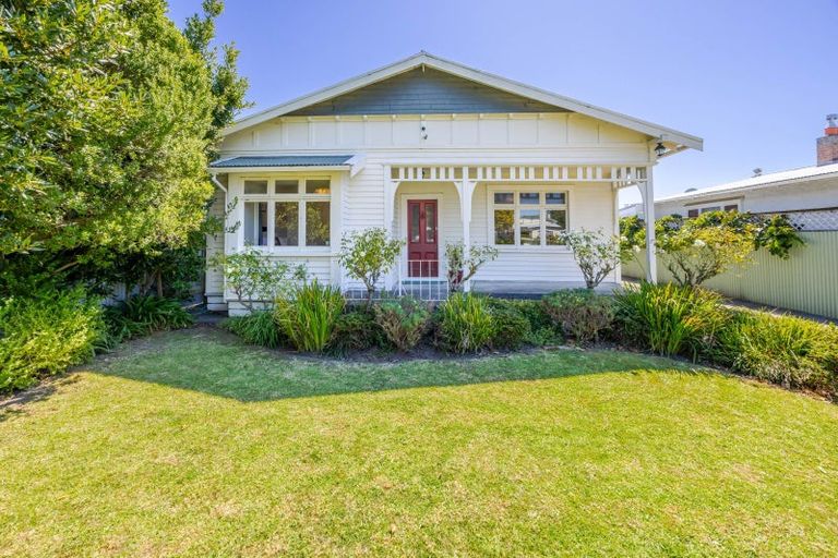 Photo of property in 6 Thistle Street, Napier South, Napier, 4110