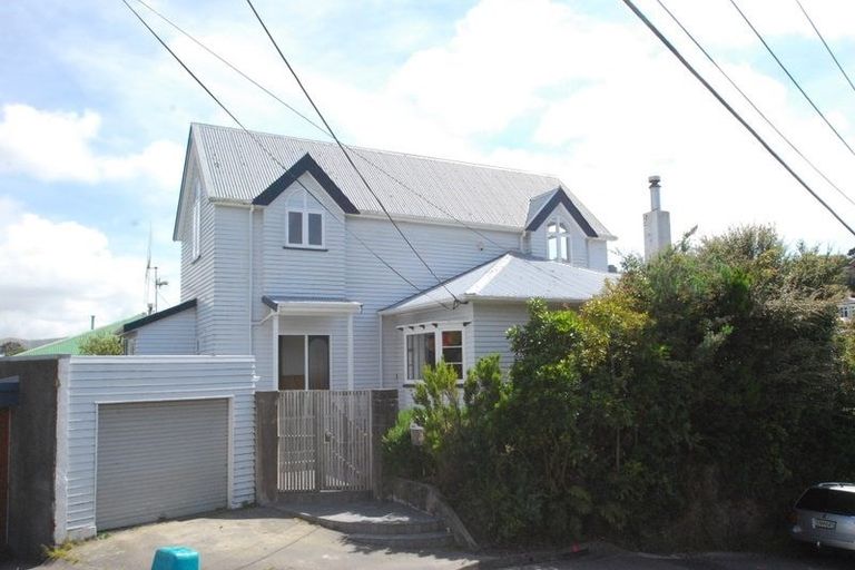 Photo of property in 41 Farm Road, Northland, Wellington, 6012