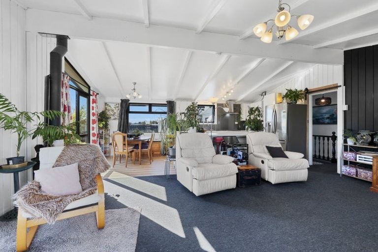 Photo of property in 5 Camellia Avenue, Bell Block, New Plymouth, 4312