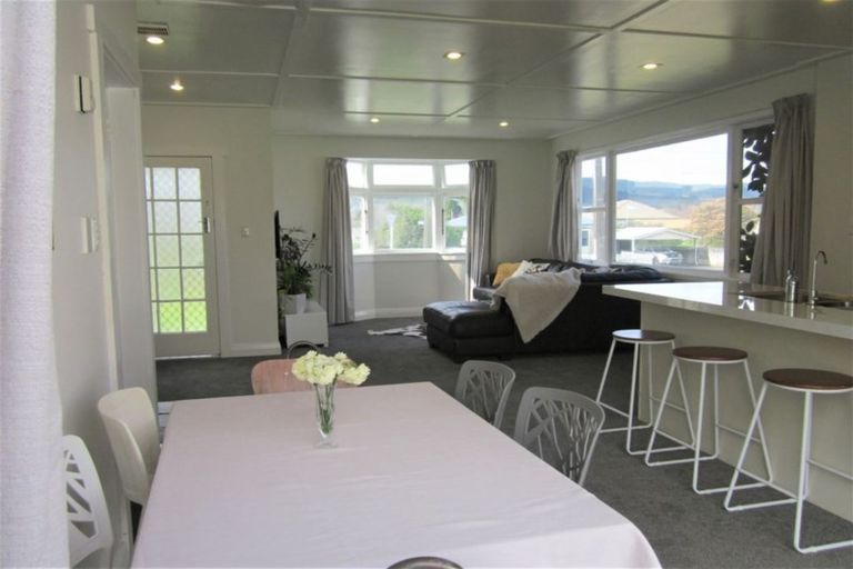 Photo of property in 32 Towers Street, Paeroa, 3600