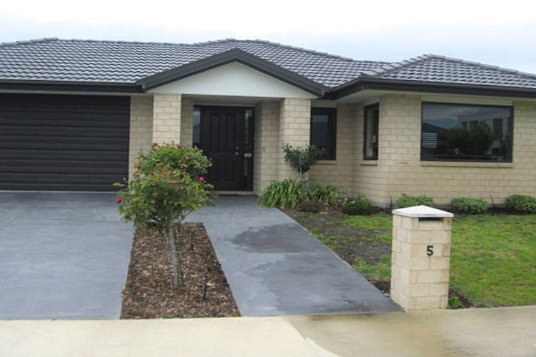 Photo of property in 5 Pewter Place, Northwood, Christchurch, 8051