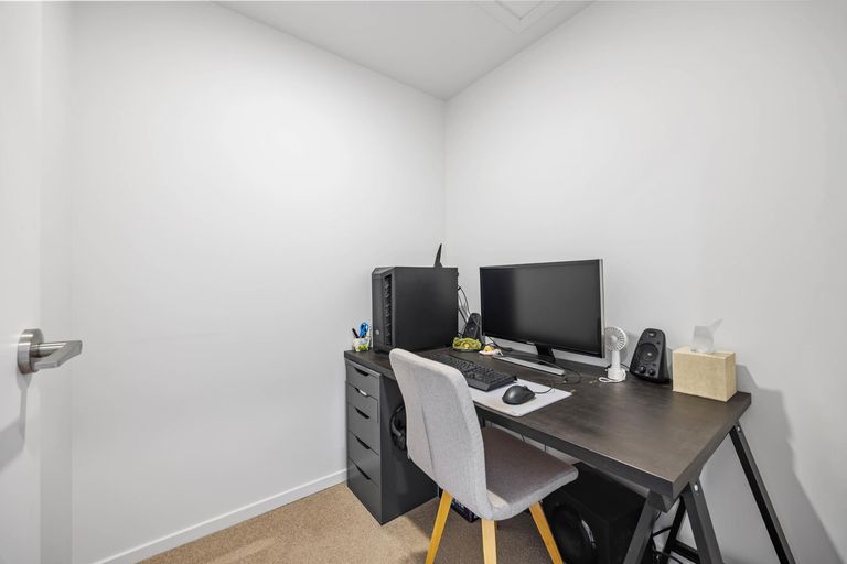 Photo of property in Rf202b, 16/18 Hewlett Road, Massey, Auckland, 0614