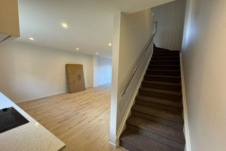 Photo of property in 7/25 Taikata Road, Te Atatu Peninsula, Auckland, 0610