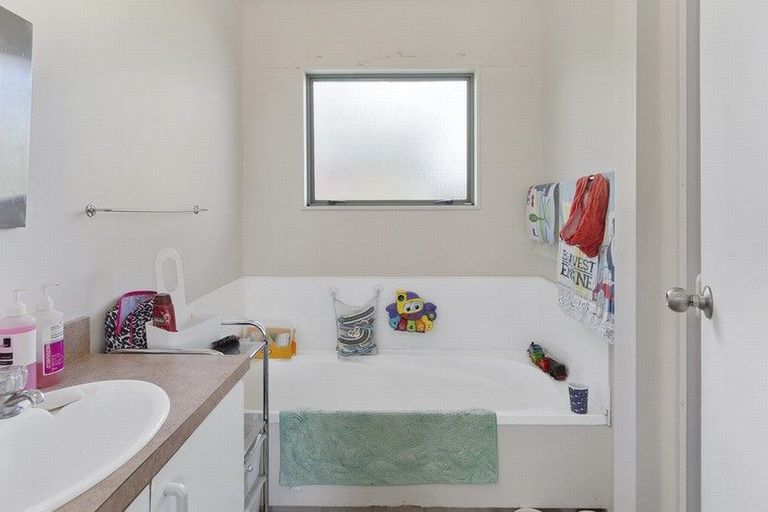 Photo of property in 49a Meander Drive, Welcome Bay, Tauranga, 3112