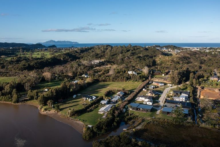 Photo of property in 10 Ivy Lane, Mangawhai Heads, 0505