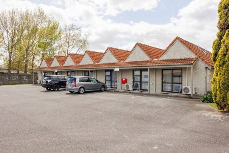 Photo of property in 665 Pioneer Highway, Highbury, Palmerston North, 4412