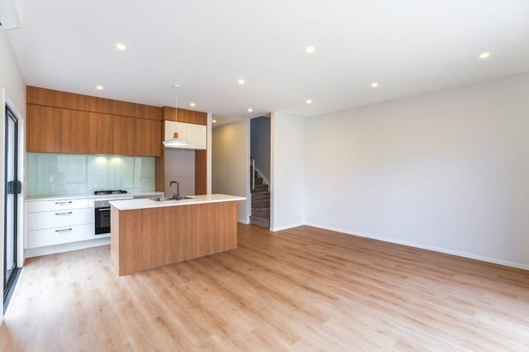 Photo of property in 61 Horokaka Street, Massey, Auckland, 0614