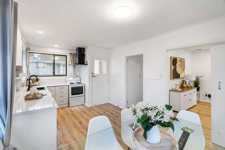 Photo of property in 34 Rowley Avenue, Hoon Hay, Christchurch, 8025