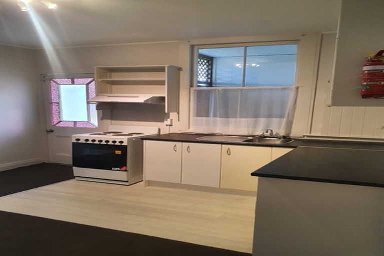 Photo of property in 1a Birkenhead Avenue, Birkenhead, Auckland, 0626