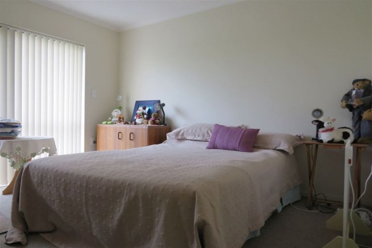 Photo of property in Rangeview Villas, 69/9 Fuller Close, Levin, 5510