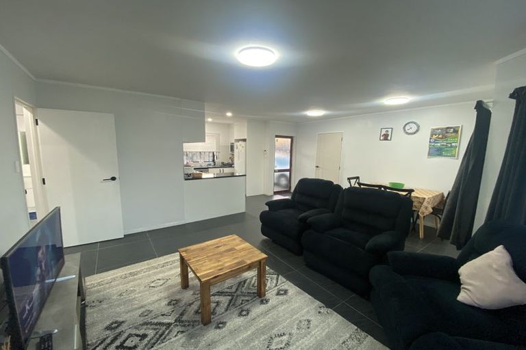 Photo of property in 2/6 Taka Street, Takanini, 2112