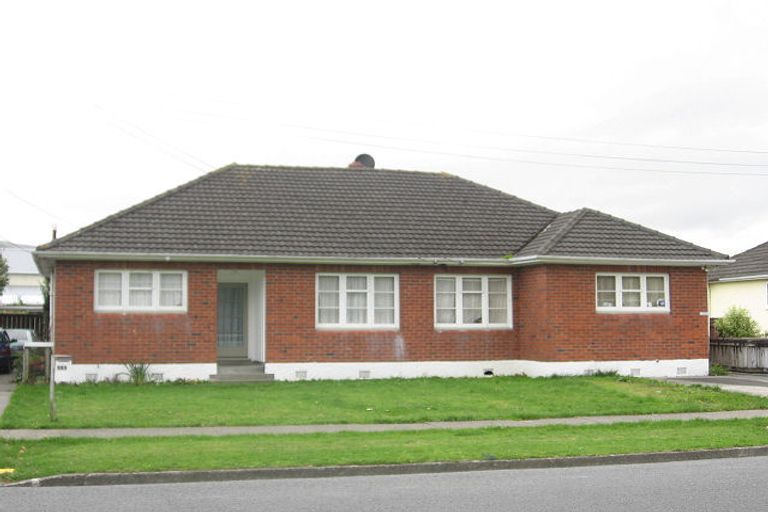 Photo of property in 2/152 Oxford Terrace, Epuni, Lower Hutt, 5011