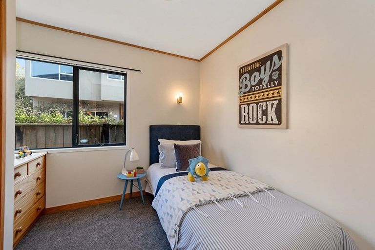 Photo of property in 27 Lake Domain Drive, Frankton, Hamilton, 3204