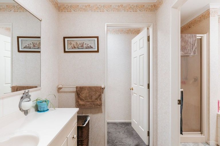 Photo of property in 20 Azalea Dell, Mount Maunganui, 3116