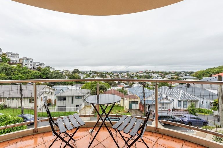 Photo of property in 12a Hinau Road, Hataitai, Wellington, 6021