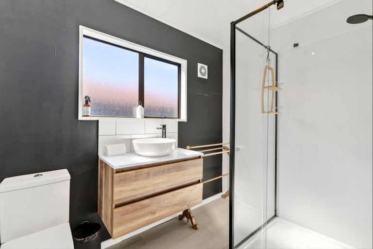 Photo of property in 14 Kings Drive, Wanaka, 9305