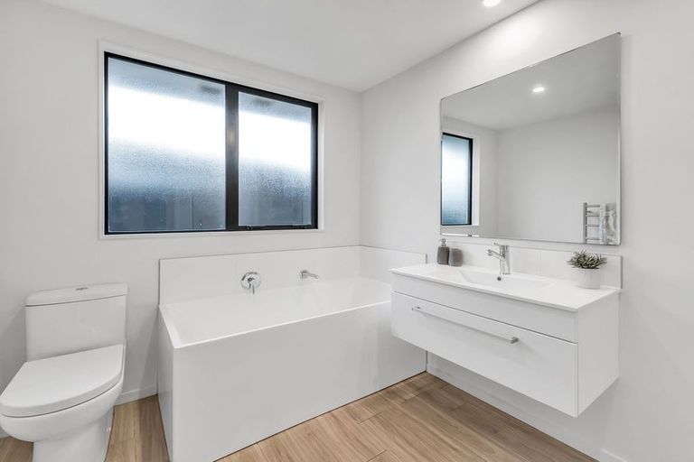 Photo of property in 2 Ader Close, Halswell, Christchurch, 8025