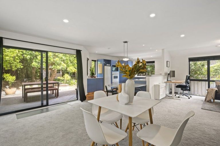 Photo of property in 56 Kapanui Road, Waikanae, 5036