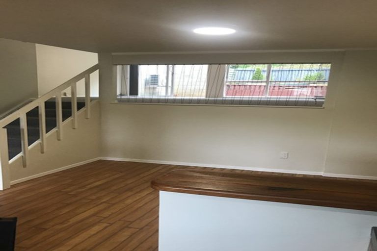 Photo of property in 99 Churton Drive, Churton Park, Wellington, 6037