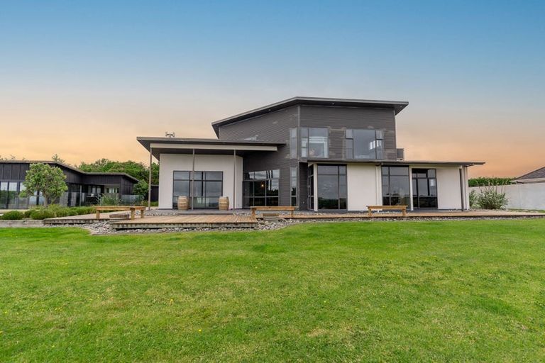 Photo of property in 27 Wake Place, Aokautere, Palmerston North, 4471