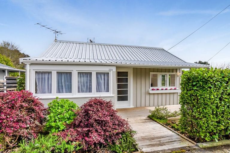 Photo of property in 210a Tukapa Street, Westown, New Plymouth, 4310