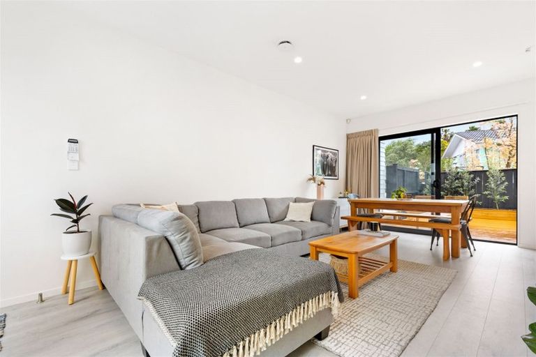 Photo of property in 66b Donovan Avenue, Massey, Auckland, 0614
