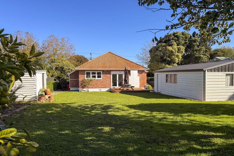 Photo of property in 26 Peakes Road, Saint Johns Hill, Whanganui, 4501