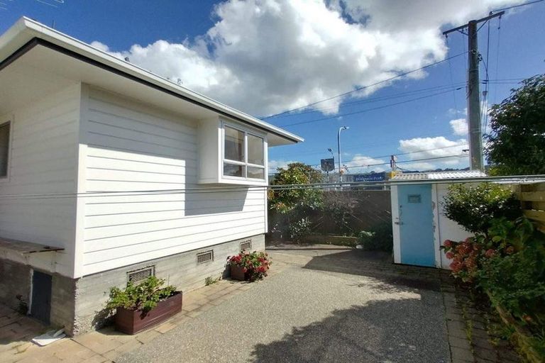Photo of property in 1 Gordon Street, Avalon, Lower Hutt, 5011