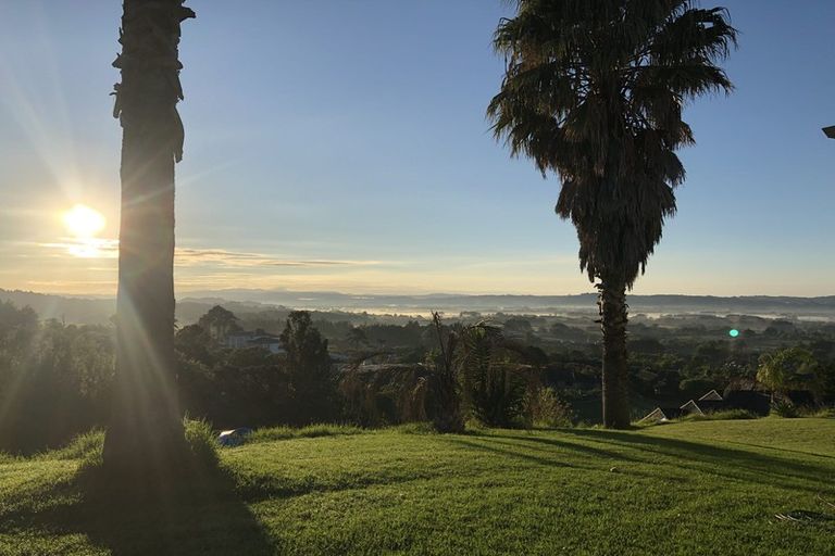 Photo of property in 239 Hill Road, The Gardens, Auckland, 2105