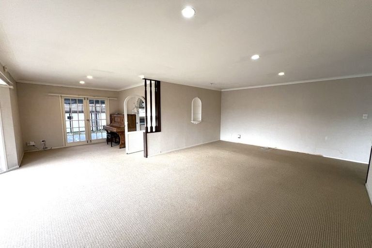Photo of property in 23 Serrita Avenue, Sunnyhills, Auckland, 2010