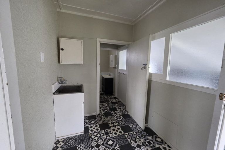 Photo of property in 31 Matai Street, Castlecliff, Whanganui, 4501