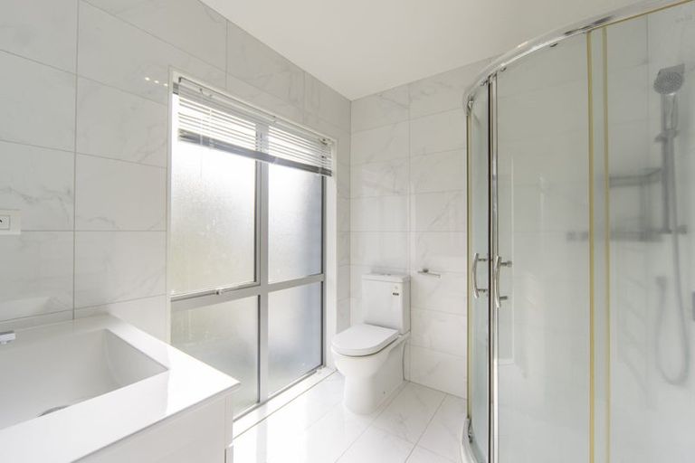 Photo of property in 1/13 Crosher Place, Silverdale, Hamilton, 3216