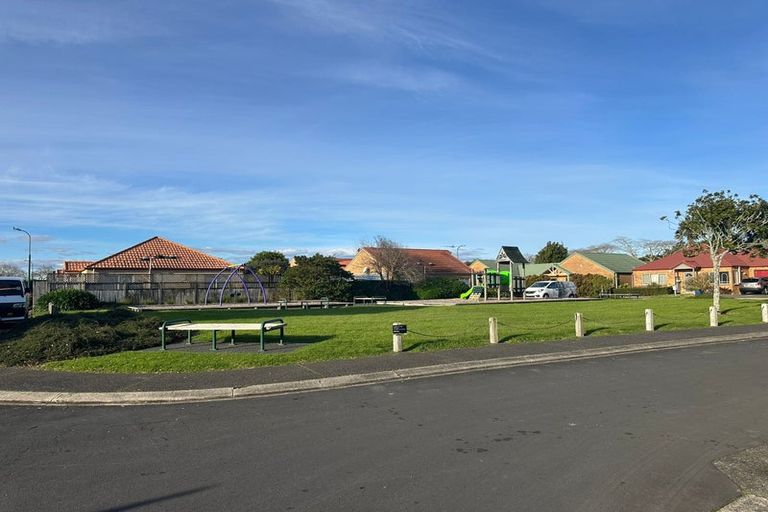 Photo of property in 3 Dunbarton Drive, Ranui, Auckland, 0612
