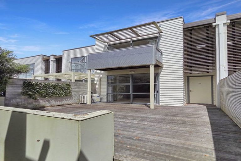 Photo of property in 48 Figaro Crescent, Takanini, 2112