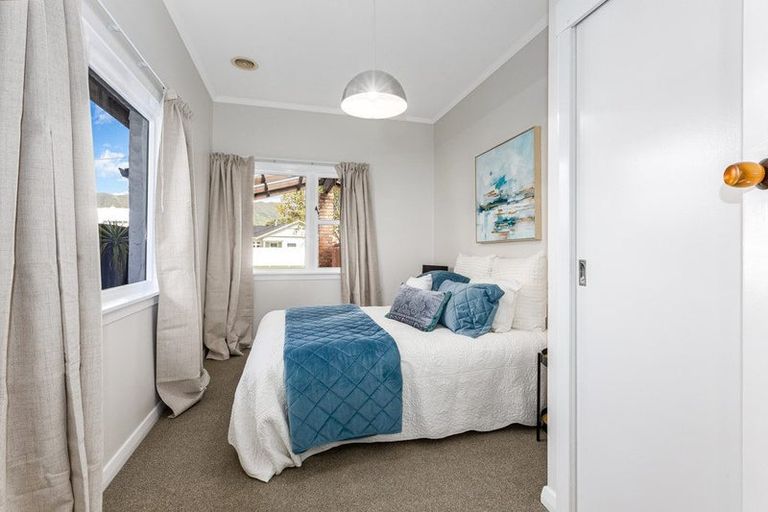 Photo of property in 1/7 Penrose Street, Woburn, Lower Hutt, 5010