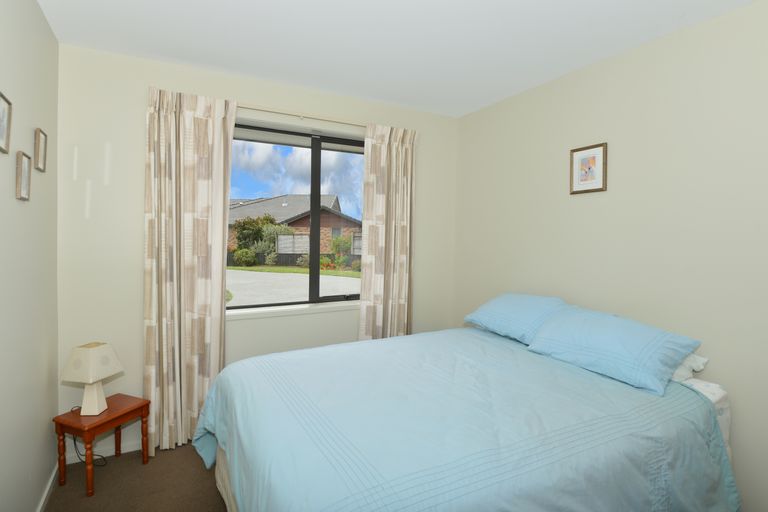 Photo of property in 11 Mcainch Place, Te Kamo, Whangarei, 0112