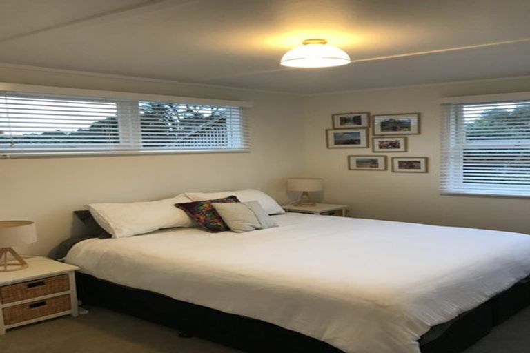 Photo of property in 31 Hillcrest Road, Hatfields Beach, Orewa, 0931