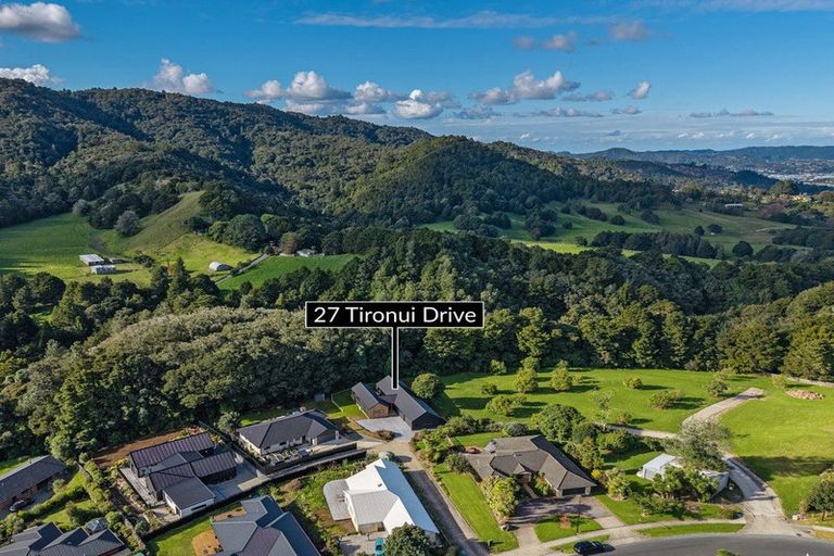 Photo of property in 27 Tironui Drive, Maunu, Whangarei, 0179