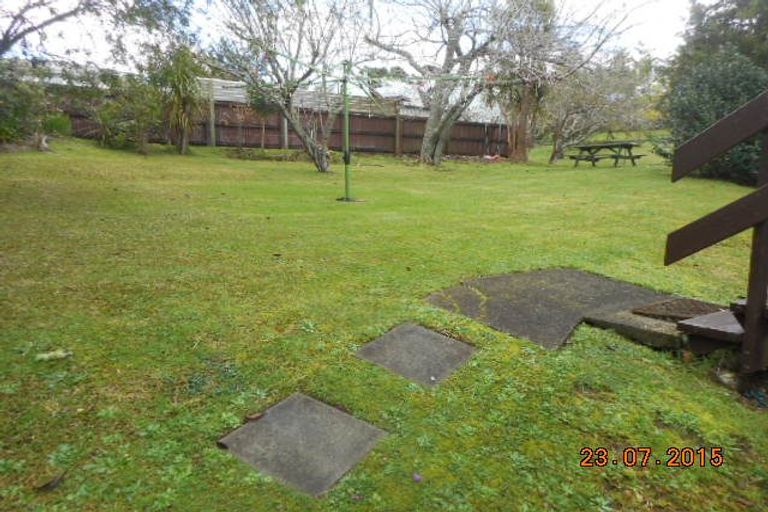 Photo of property in 35 Tauhinu Road, Greenhithe, Auckland, 0632