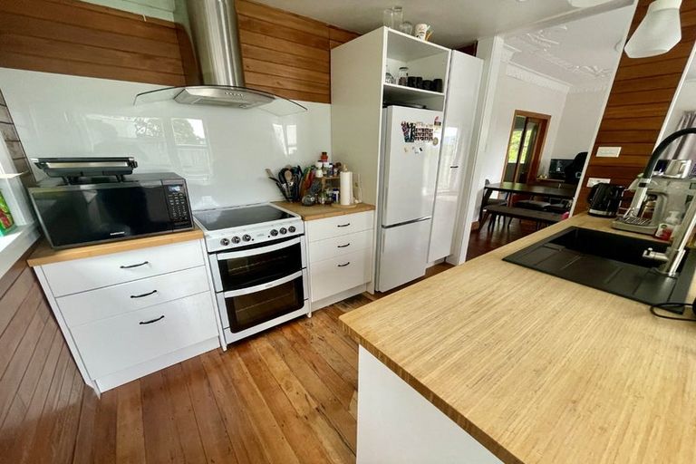 Photo of property in 5 Jalna Avenue, Khandallah, Wellington, 6035