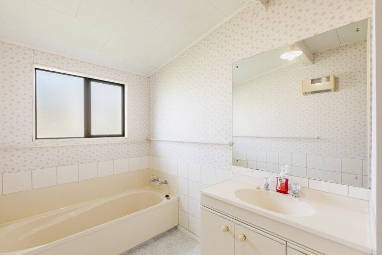 Photo of property in 25 Woburn Street, Waipukurau, 4200