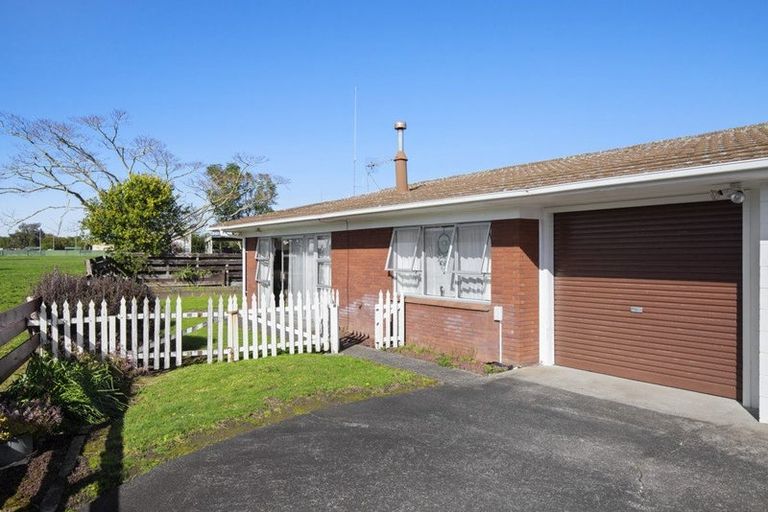 Photo of property in 6b Kent Street, Waiuku, 2123