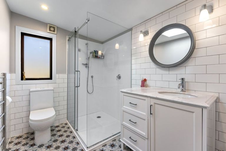 Photo of property in 14 Rosecamp Road, Beach Haven, Auckland, 0626