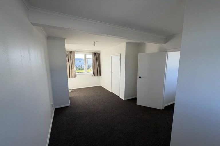 Photo of property in 24-30 Cheshire Street, Cannons Creek, Porirua, 5024