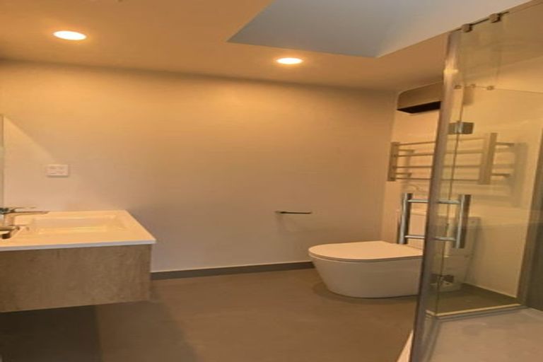 Photo of property in 1 Tawatawa Street, Long Bay, Auckland, 0630