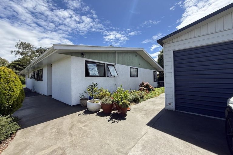 Photo of property in 103 Maxwell Road, Blenheim, 7201