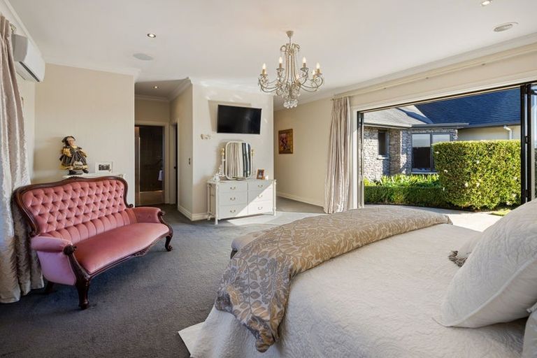 Photo of property in 10 Peninsula Point, Huntington, Hamilton, 3210