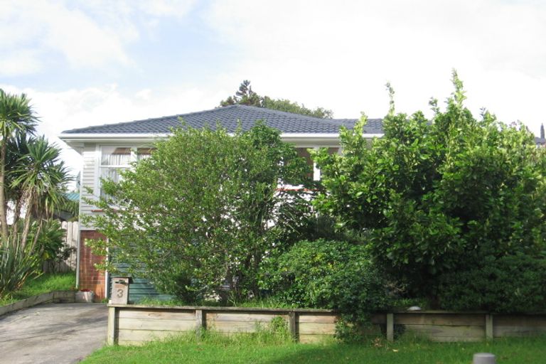 Photo of property in 3 Noall Street, Te Atatu Peninsula, Auckland, 0610